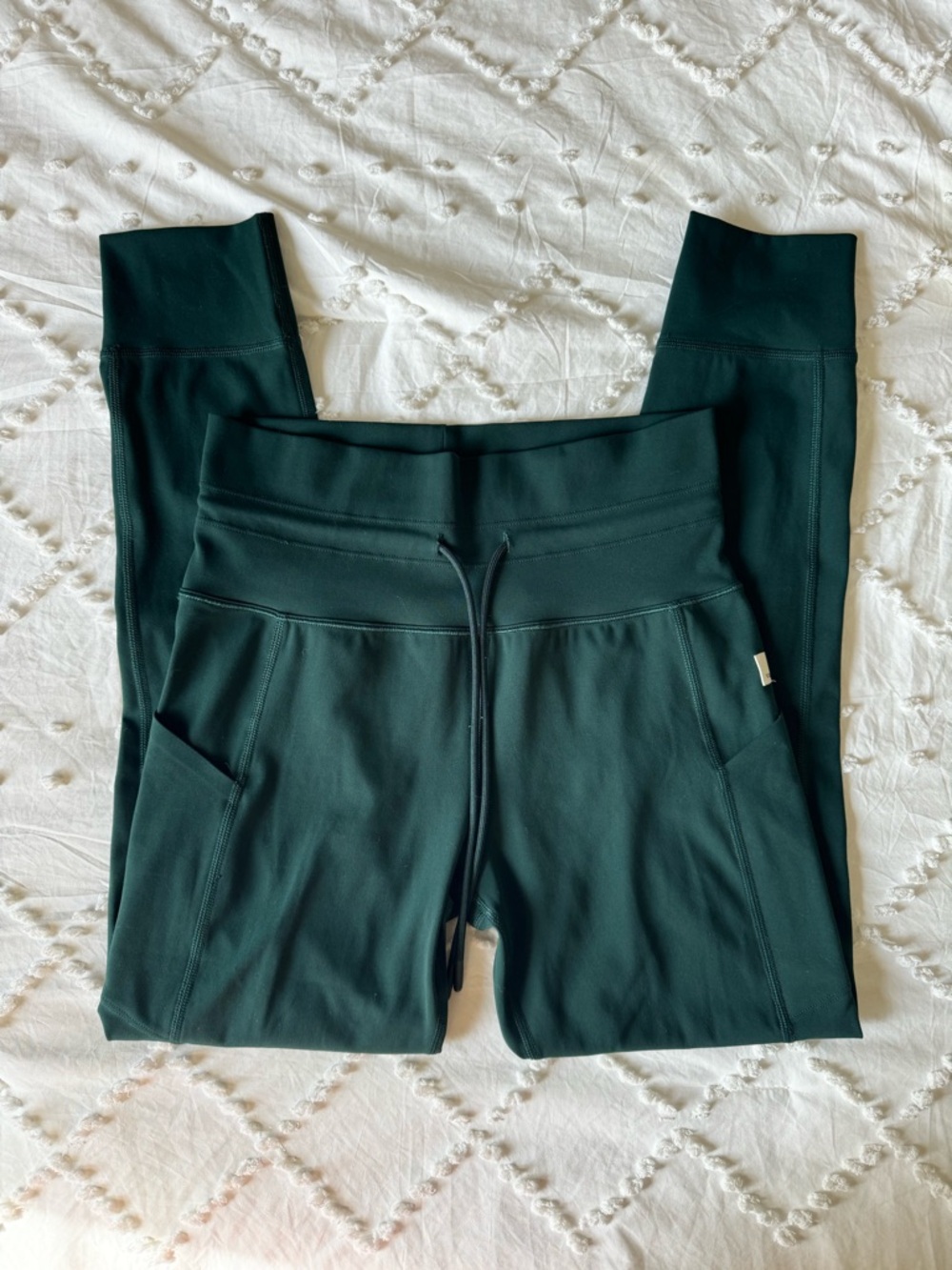 Vuori Dark Green Leggings with Pocket Detail